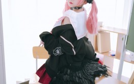 日奈娇267套写真藏着模特抢单密码？3个细节让客户主动递邀请